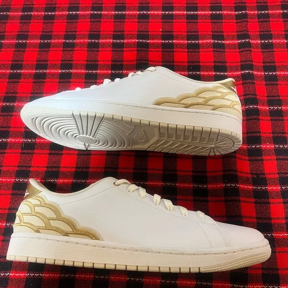 Jordan 1 retro center court White and Gold Sneakers